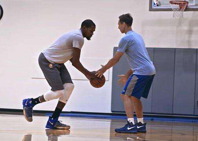 并向世界舞 并向世界舞