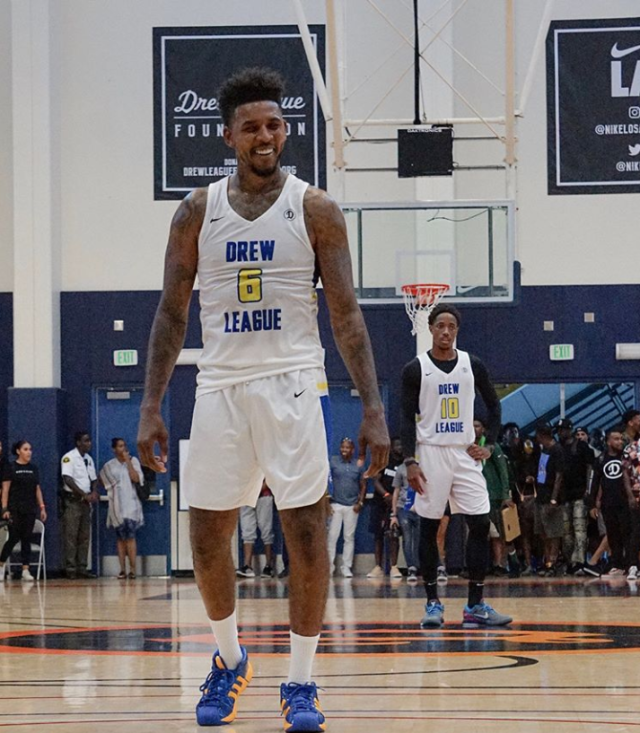 而是对比赛 而是对比赛