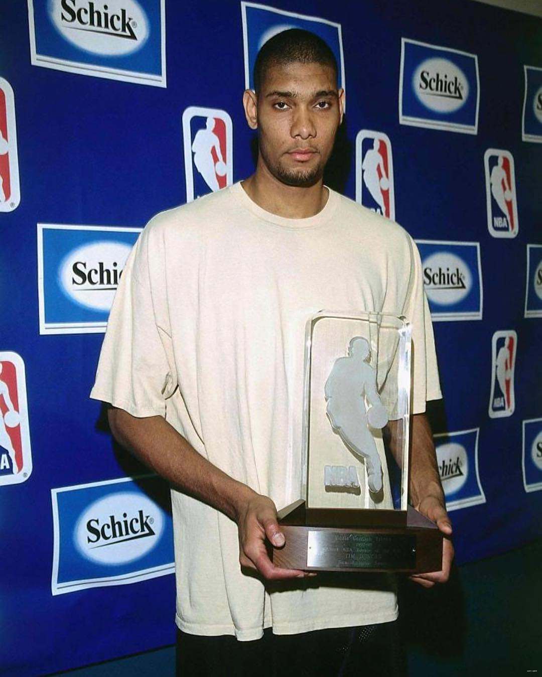 两种截然不 两种截然不